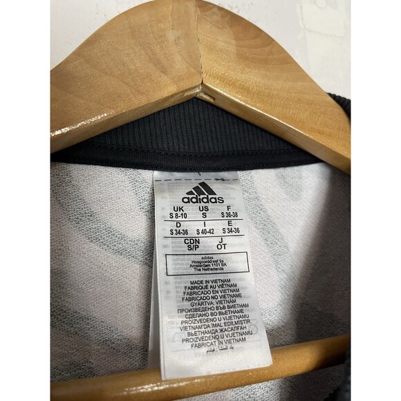 Adidas Women's Small Black/Purple/Pink Tiger Print Crop Sweatshirt Crew Neck - Picture 3 of 5